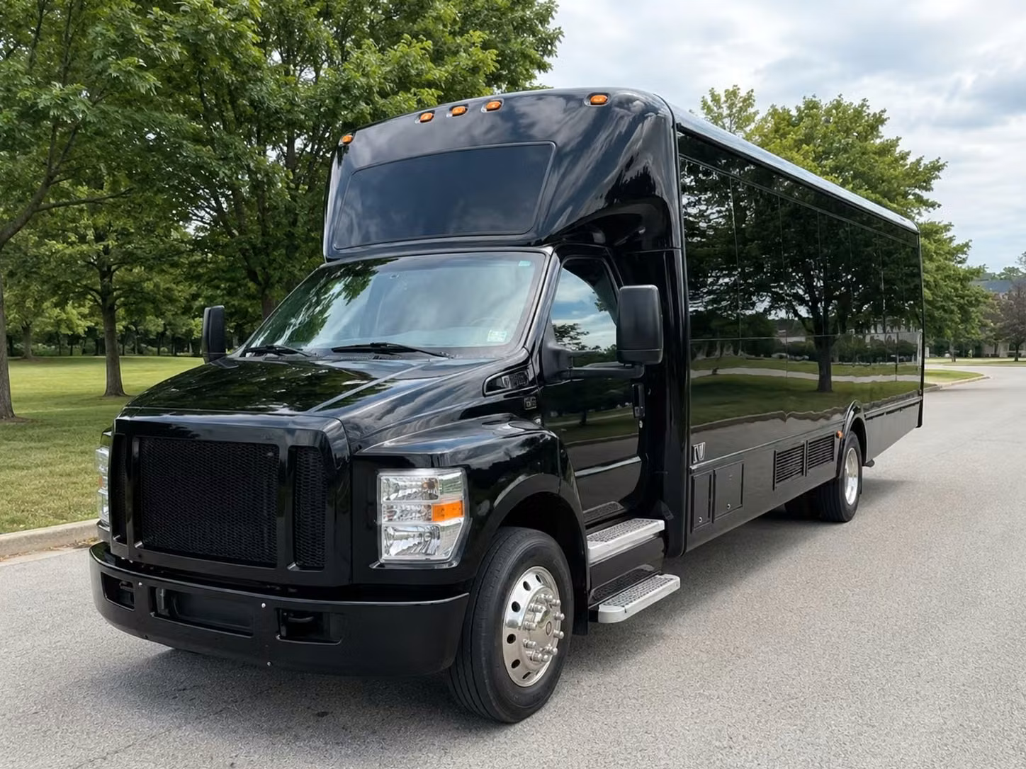 party buses that make a grand entrance on palm coast prom night